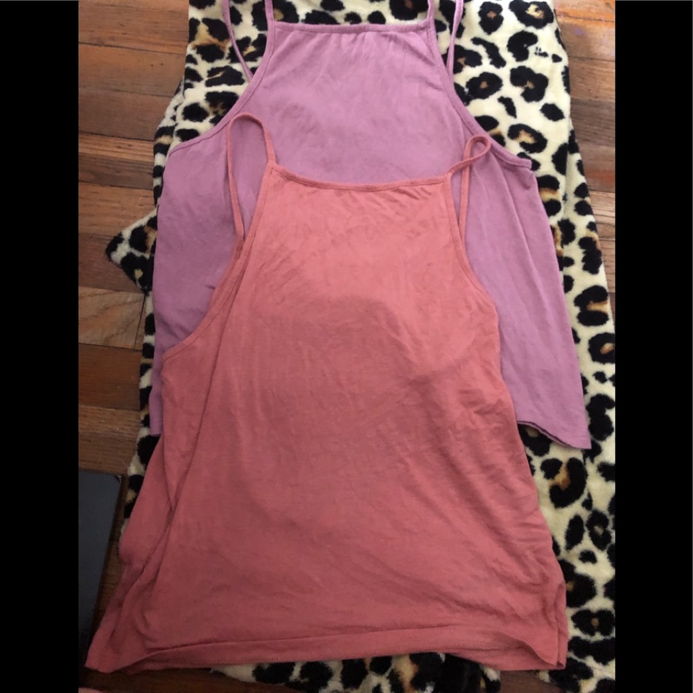 2pcs Express open back shirts